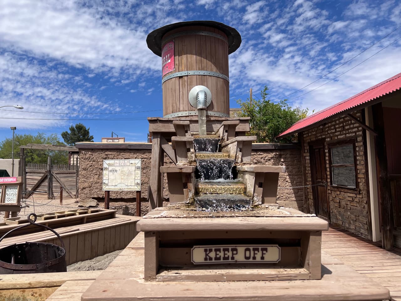 Tombston está muy cerca de Bisbee, un pueblo reconocido por su pasado minero.