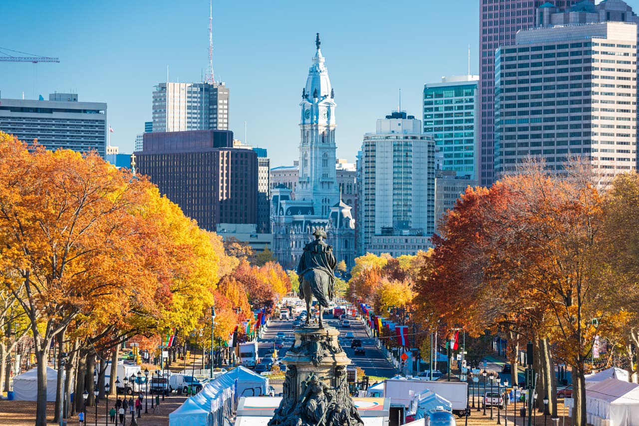 <h3 class="cms-H3-H3">9. Pennsylvania</h3>
<br>
<br>🚧 
<b>Ofertas de trabajo para mayo de 2022: </b>7.5%
<br>
<br>🚧
<b> Tasa de desempleo para mayo de 2022: </b>4.6%
<br>
<br>🚧 
<b>Aumento de ofertas laborales con respecto al año anterior: </b>+6.0%
<br>
<br>🚧 
<b>Fuerza laboral: </b>6,439,727 personas.
<br>
