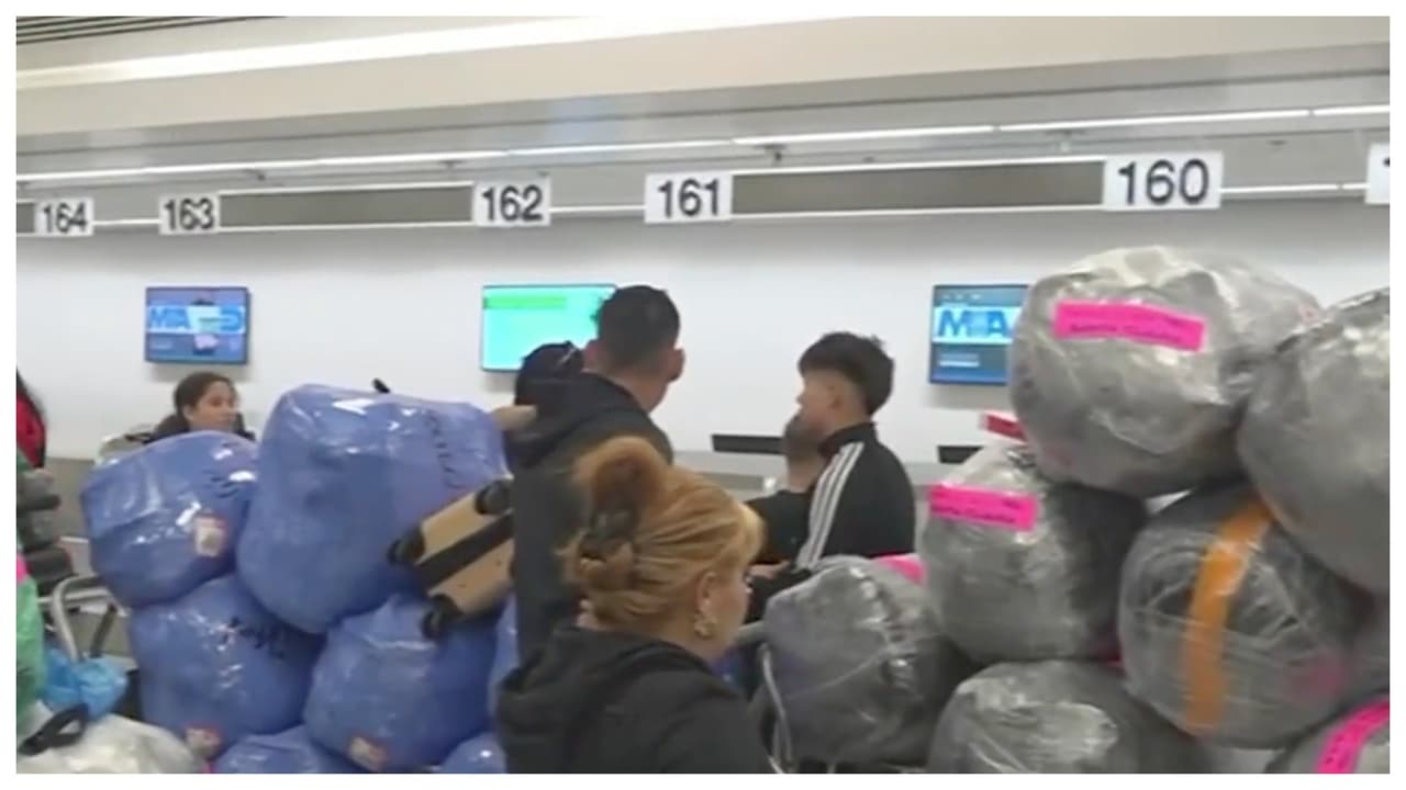¿Por qué hay una avalancha de equipaje hacia Cuba en el aeropuerto de Miami?