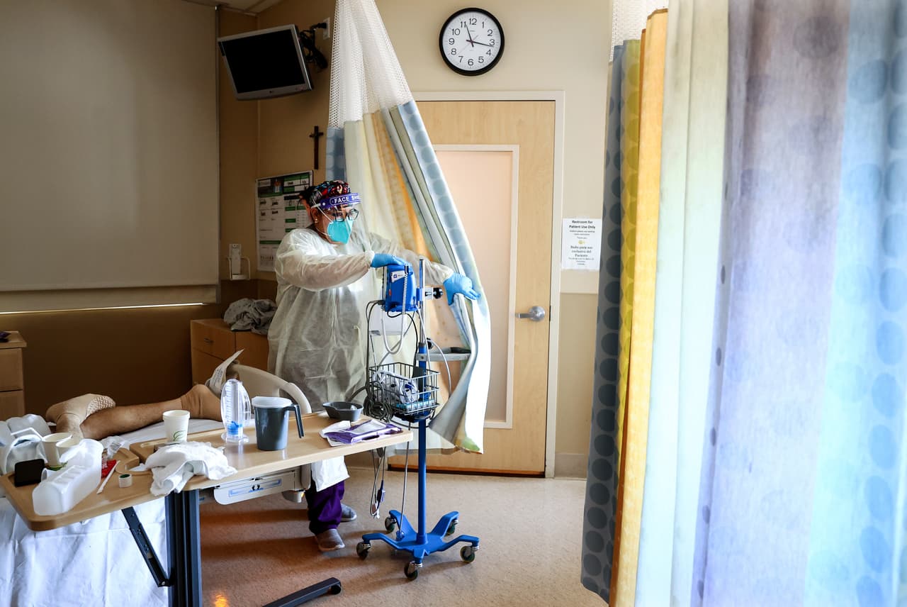 Hospitalizaciones por coronavirus se han cuadruplicado en un mes en el condado de Los Ángeles