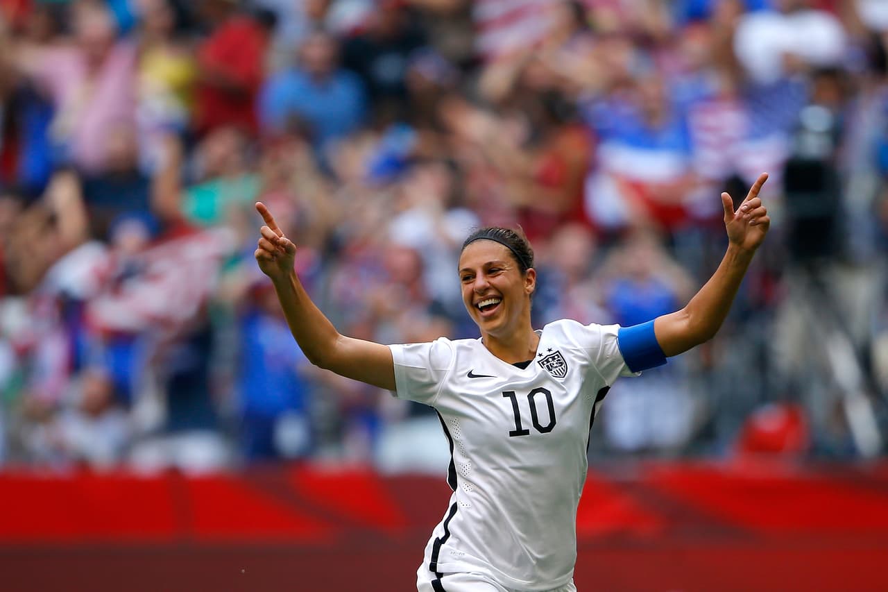 Carli Lloyd. La futbolista estadounidense mencionó: “Hemos tenido algunas presentaciones sobre el zika, pero no estoy preocupada. (...) Me voy a poner repelente de insectos. (...) No tengo planeado quedar embarazada próximamente, que es una gran preocupación con el zika”.