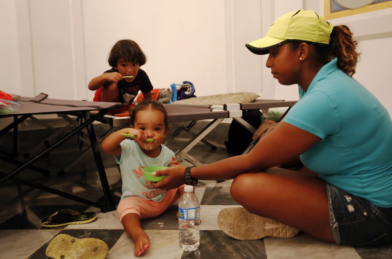 Aprueban fondos para desastres naturales que incluye a Puerto Rico e ignora la exigencia de Trump de dinero para el muro