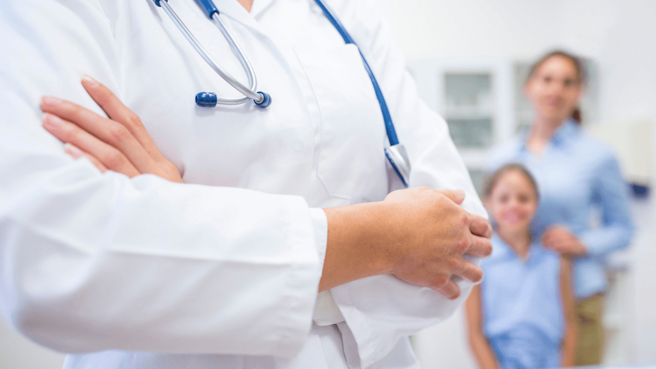 <b>Médicos familiares</b>
<br>Ingresos anuales promedio: $212,510
<br>Trabajadores en esta área: 5,100