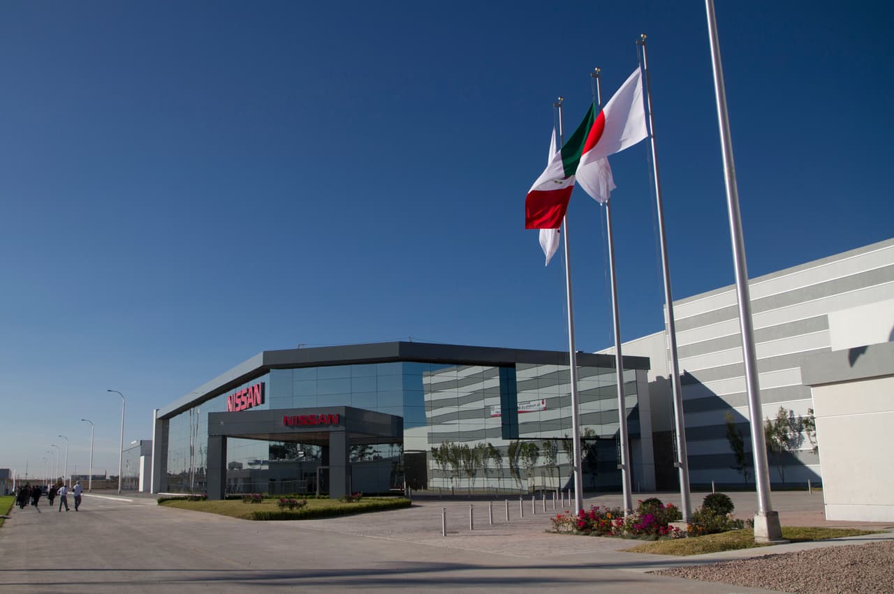<b>Nissan CIVAC (Ciudad Industrial del Valle de Cuernavaca)</b>
<br>Ubicación: Jiutepec, Morelos. México.
<br>Establecida en 1966. Fue la primera planta de Nissan fuera de Japón.
<br>Extensión: 350,000 pies cuadrados.
<br>Productos exportados a Estados Unidos: 
<b>Nissan NV2000</b> y 
<b>Chevrolet City Express</b>.
<br>Capacidad anual: 150,000 unidades.
<br>