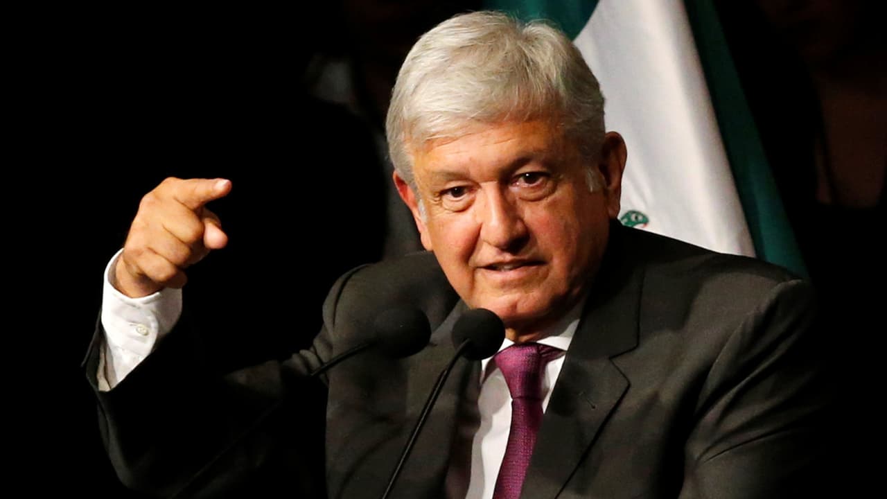 De la campaña a la victoria: así han evolucionado las propuestas más polémicas de López Obrador