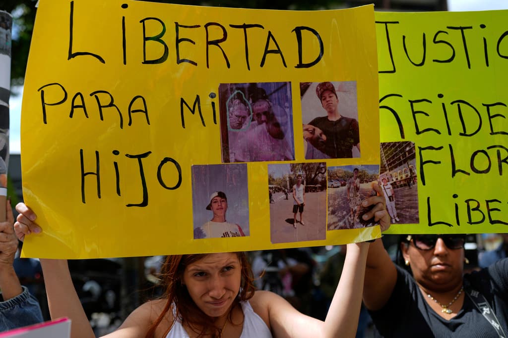 Juez ordena a gobierno de Trump confirmar en 24 horas el paradero de un venezolano deportado y garantizarle contacto con su abogado