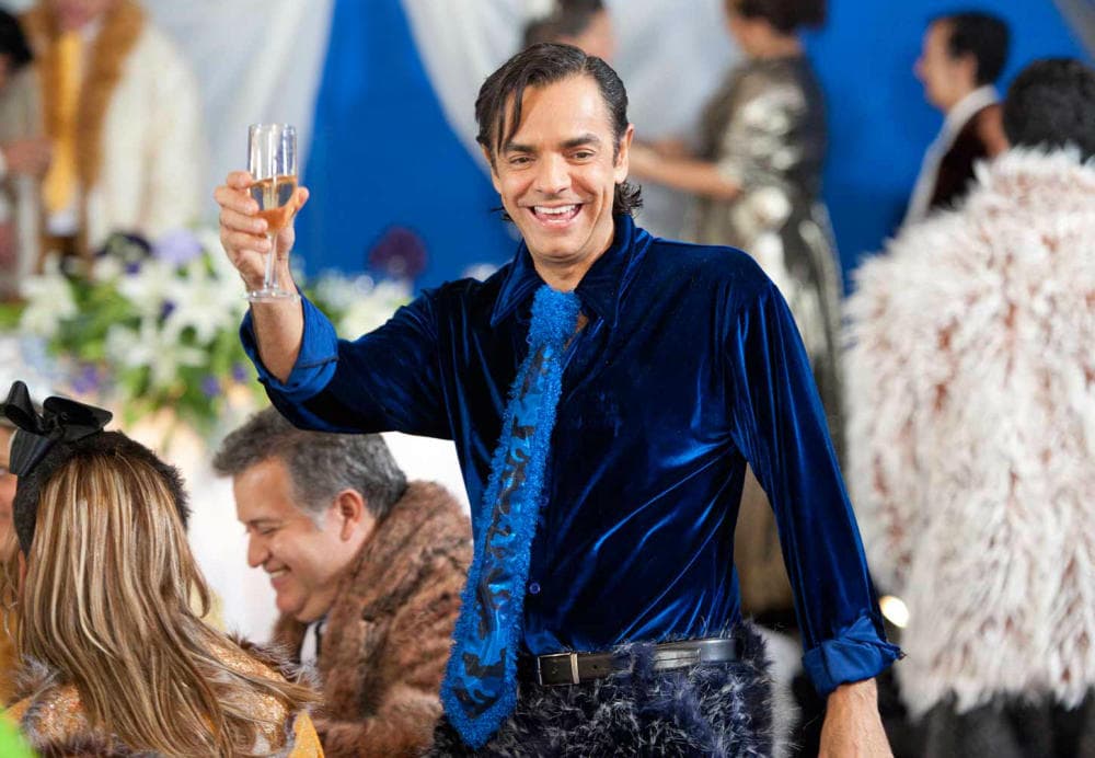 Comenzamos la celebración del Día del Niño con Eugenio Derbez uno de los actores más queridos del espectáculo. A sus 58 años, es fiel a su esencia.
<br>