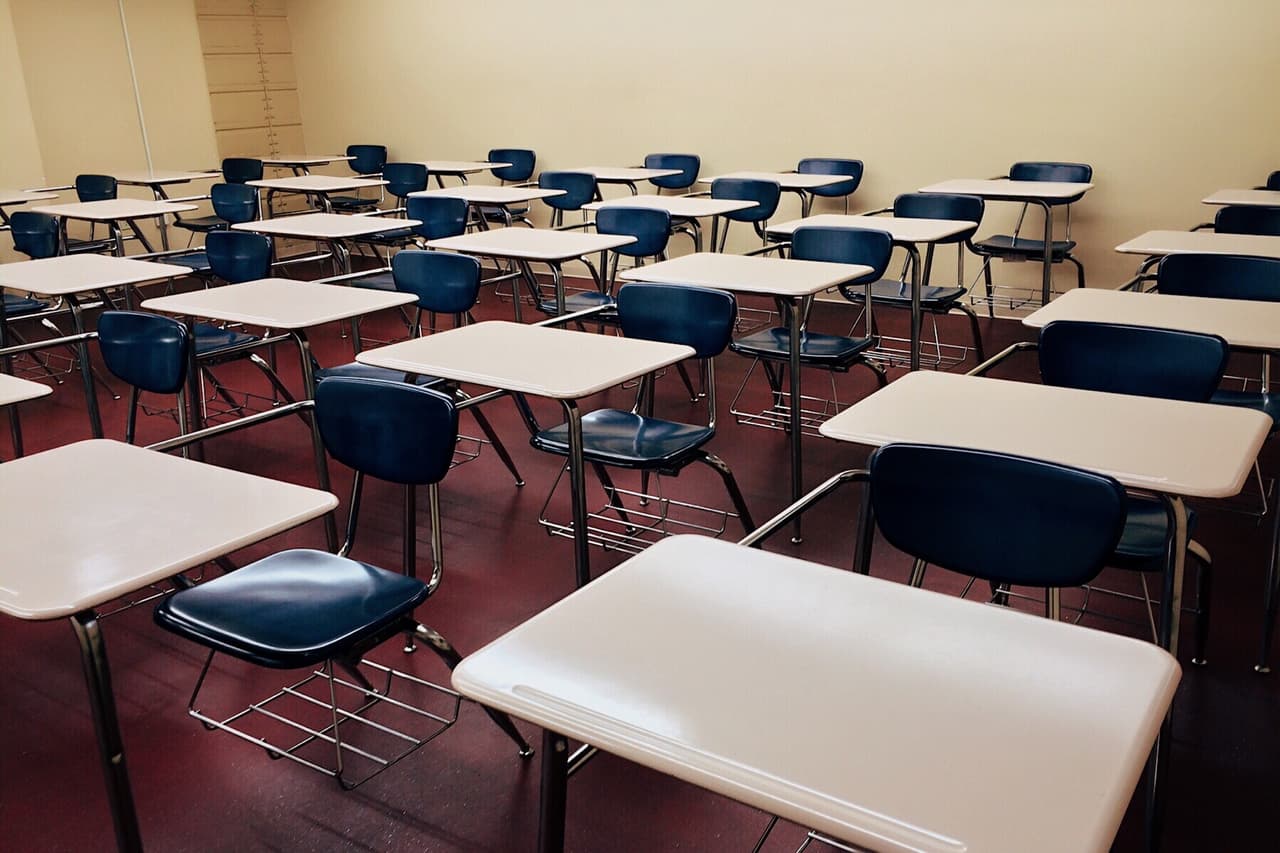 Demanda a su escuela y a su profesora por "humillarla" por protestar el apoyo de EEUU a la guerra en Gaza
