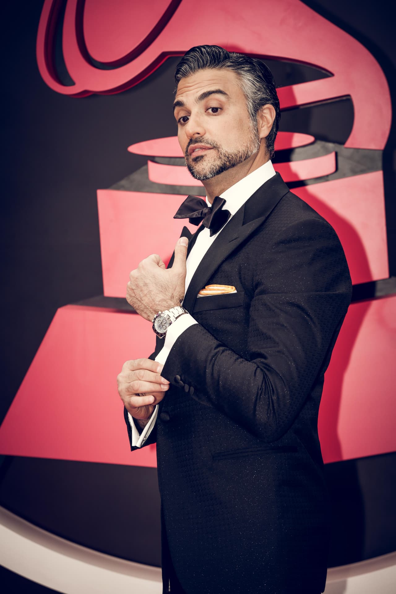 <b>Jaime Camill</b>
<br>El actor, quien interpretará a Vicente Fernández en una bioserie que se produce en Colombia, mide 6.2 pies (1.90 m).