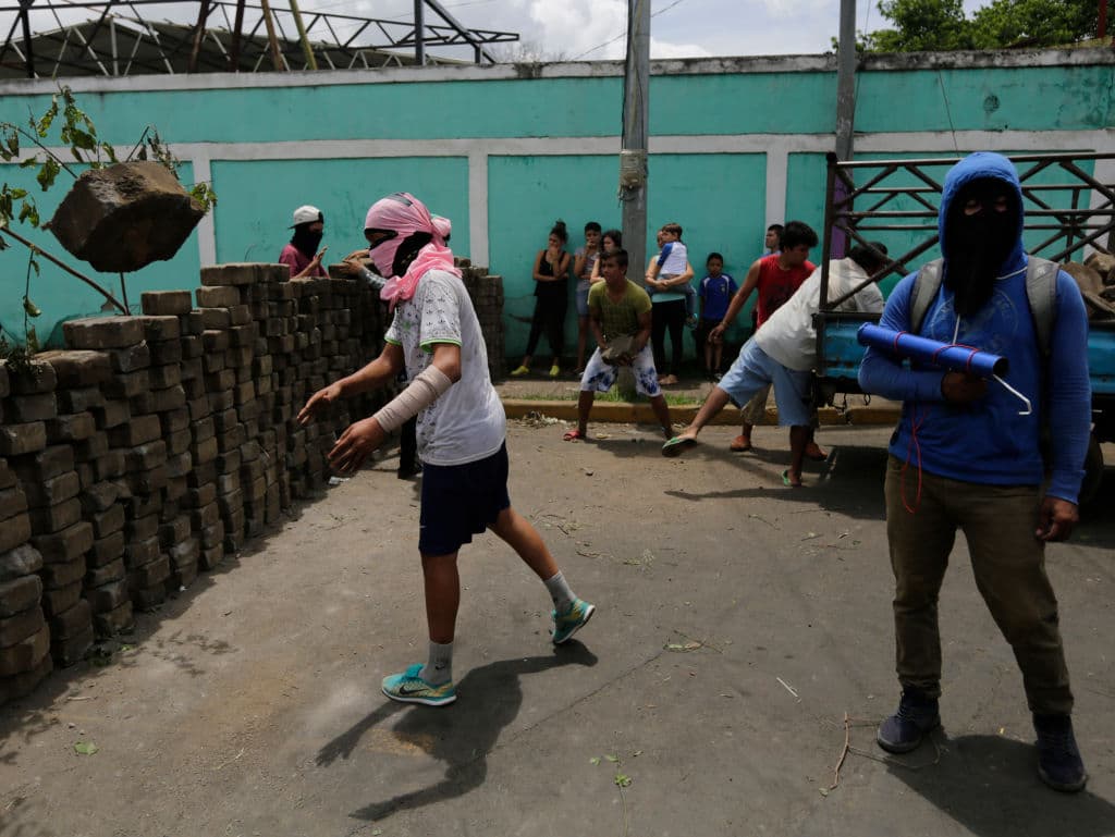 Fuertes enfrentamientos en Masaya, al sureste de la capital nicaragüense, dejan muertos y detenidos