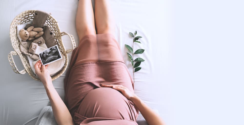 <h3 class="cms-H3-H3">Soñar que una amiga está embarazada </h3>
<br>Simboliza que esa persona está viviendo y experimentando cambios en su vida y se está preparándose para algo bueno. También quiere decir que esa persona te importa y que estarás junto a ella durante este proceso de transformación. 
<br>
