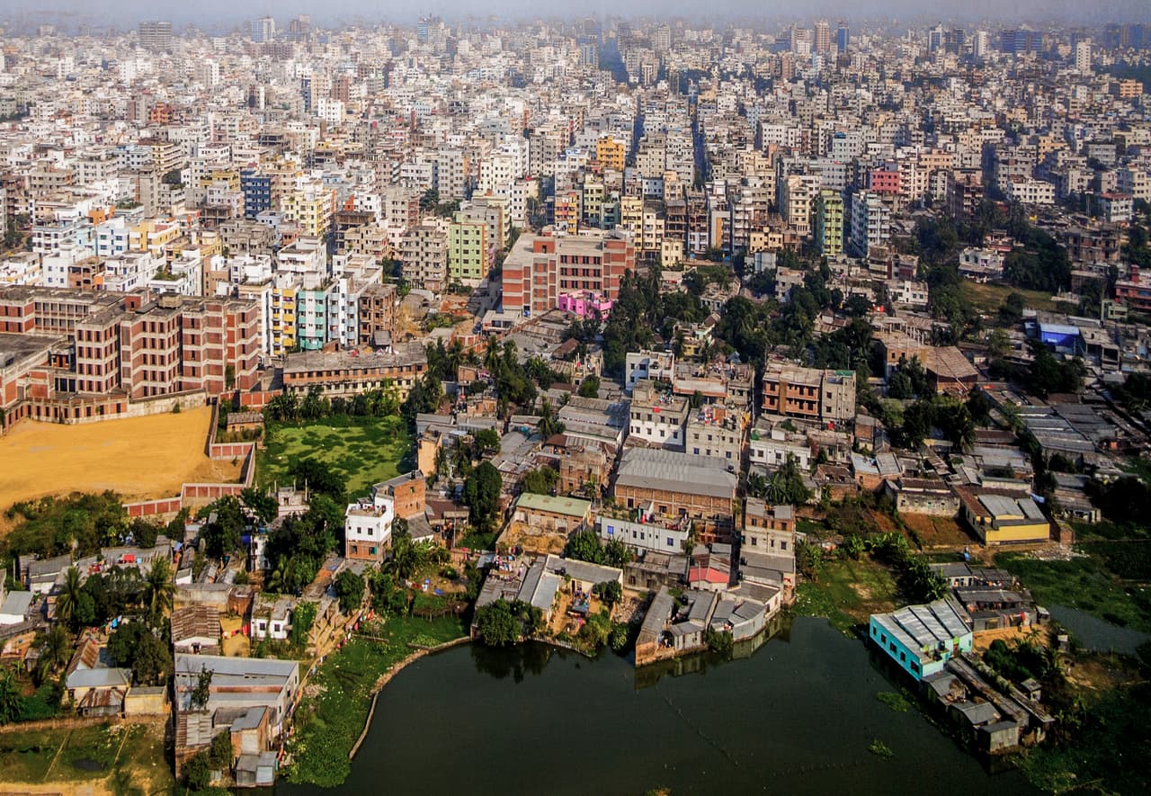 <h3 class="cms-H3-H3">11. Bangladesh</h3>
<br>
<br>🔴 
<b>Ejecuciones en 2021: </b>Cinco.
<br>
<br>🔴 
<b>Delitos que se castigan con la pena de muerte: </b>Asesinato o intento de asesinato, así como traición y deserción. 
<br>
<br>🔴 
<b>Métodos de ejecución: </b>Horca.
<br>