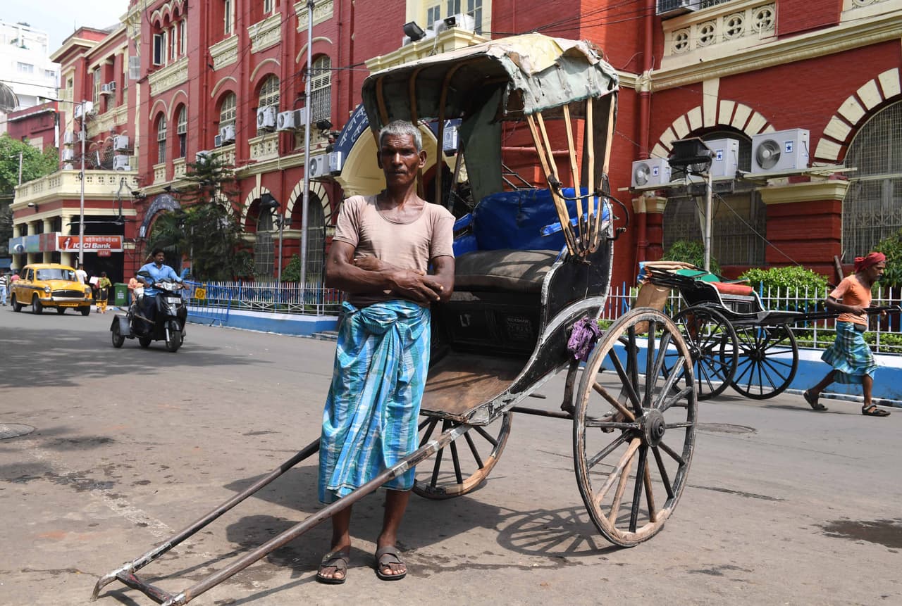 <b>Puesto 16. Calcuta, India: 14,850,000 habitantes en 2020. </b>Tenía 13,097,000 en 2000 (creció 13% en 20 años). India es el segundo país más poblado del mundo (alrededor de 1,300,000 millones).