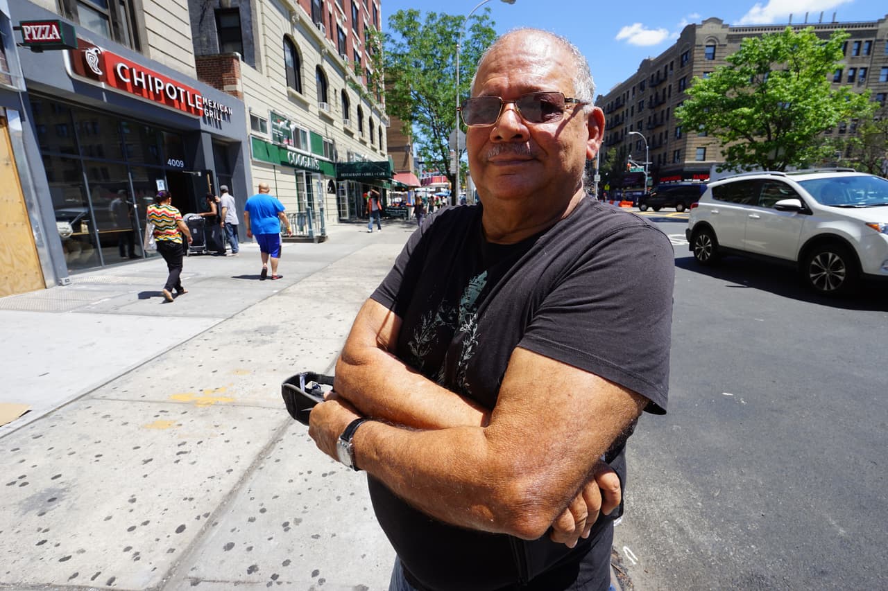 Miguel Bisono: 'Yo viajo a mi país y siempre duermo con mosquetero'.