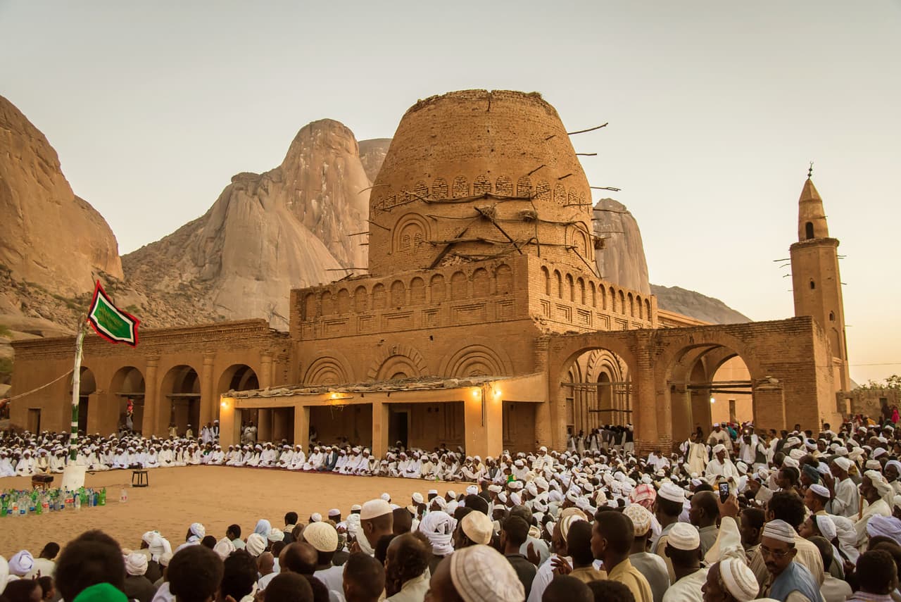<b>Puesto 15. Kassala, Sudan</b>
<br>
<br>Temperatura promedio anual: 86.6 grados Fahrenheit (30.3 grados centígrados).
<br>
<br>Mes más caliente del año: mayo (94.3 grados Fahrenheit o 34.6 grados centígrados en promedio). 
<br>
<br>Mes más caluroso de la última década: mayo de 2012 (95.7 grados Fahrenheit o 35.3 grados centígrados en promedio).
<br>