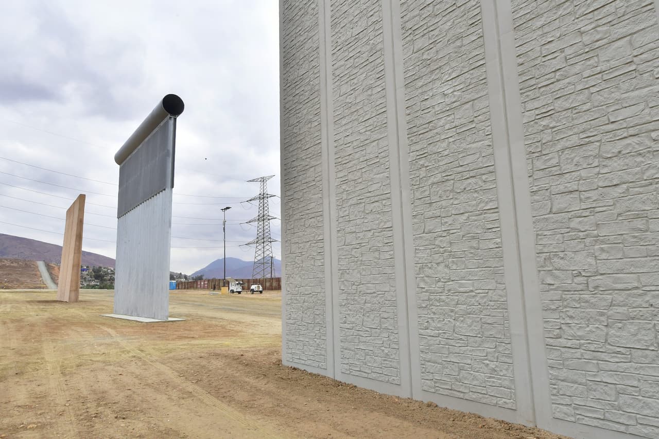 Donald Trump está convencido de que el muro "evitará que gran parte de las drogas ingresen al país y envenenen a nuestra juventud". Pero conocedores del 
<a href="http://cnnespanol.cnn.com/2018/01/09/el-muro-de-trump-en-mexico-podria-ser-un-regalo-para-los-carteles-de-la-droga/">tema preven que el muro podría ser una distracción</a> para que los narcotraficantes hagan de las suyas usando otras estrategias para pasar droga.