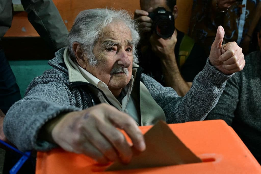 José Mujica votando este domingo en Montevideo.