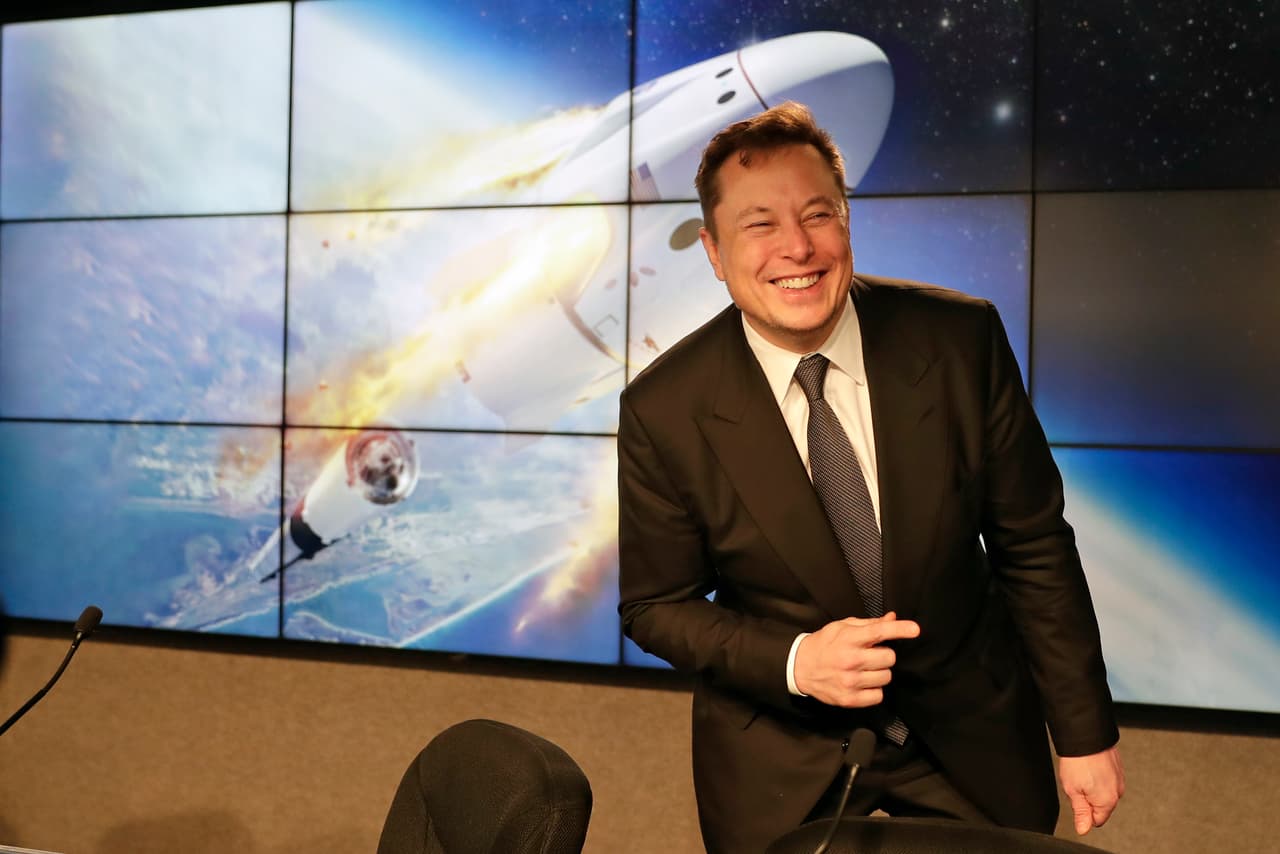 Al tremendo empresario no le ha bastado con incursionar en el mercado espacial; el Tesla Tequila es una realidad.