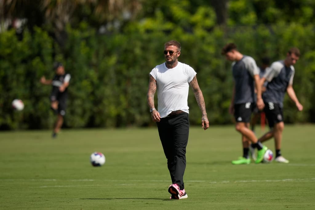 Messi, que acaba de cumplir 36 años, anunció el 7 de junio su desembarco en el Inter Miami de su amigo David Beckham, una movida que se espera revitalice al fútbol de Estados Unidos y el sur de la Florida con una de las figuras más destacadas a nivel mundial.
