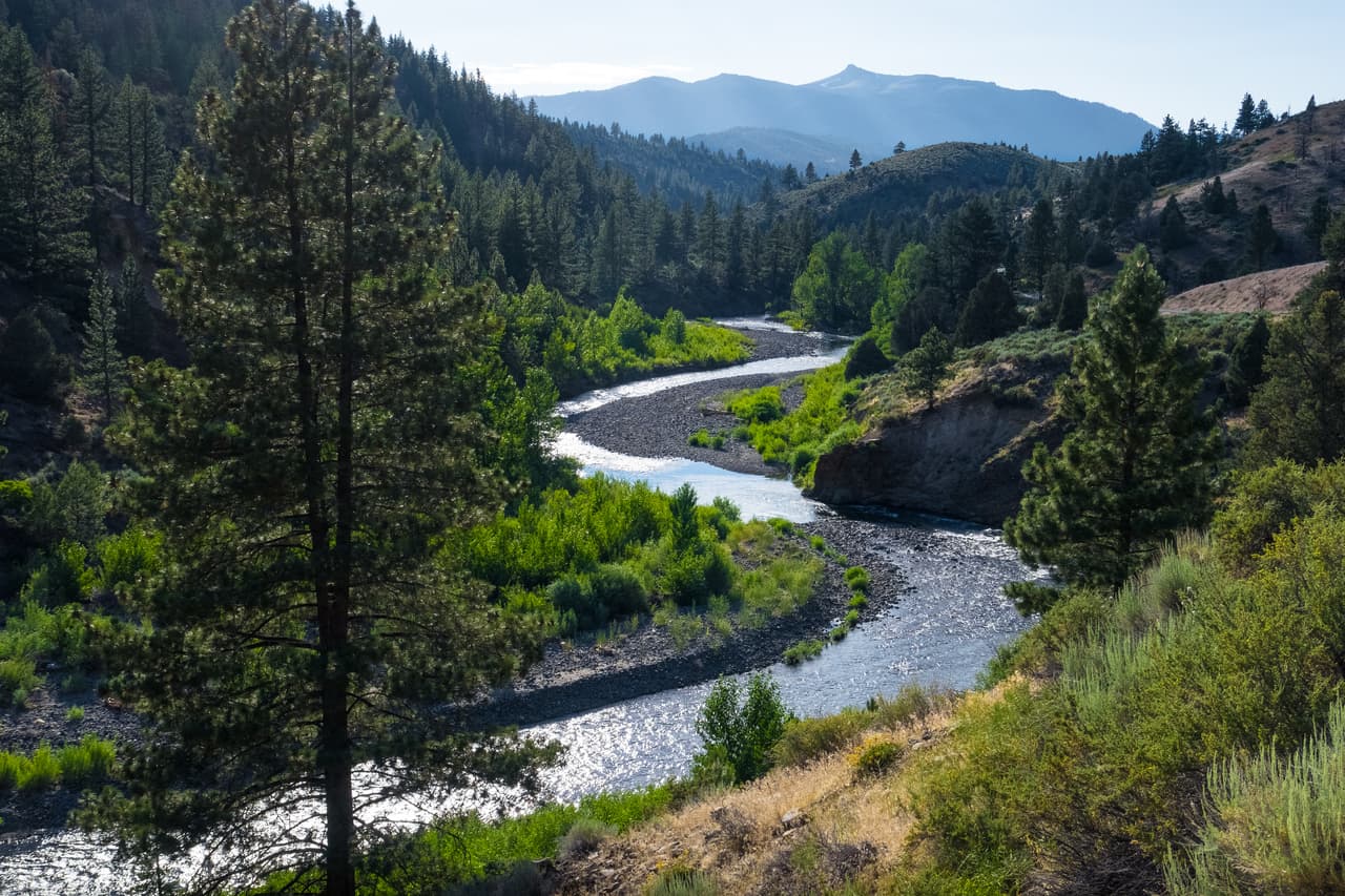 <h2 class="cms-H2-H2"><b>1. Condado de Alpine</b></h2>
<br>Índice de felicidad: 7.92
<br>
<br>Se encuentra al este de California, en la frontera con Nevada, su población es de 1,204 habitantes, de acuerdo con la Oficina del Censo de los Estados Unidos. La sede es la ciudad de Markleeville.