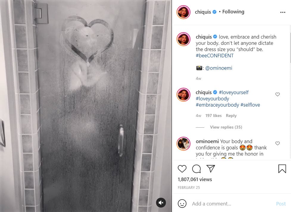 El 25 de febrero, 
<b>Chiquis Rivera sorprendió </b>a sus seguidores en Instagram al compartir un boomerang donde aparece 
<b><a href="https://www.univision.com/shows/despierta-america/chiquis-rivera-defiende-a-cardi-b-y-se-queja-de-que-insulten-a-las-mujeres-que-aman-su-cuerpo-video">desnuda en la bañera</a></b>. 
<br>