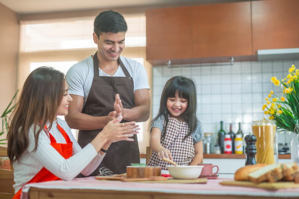 Y es que el amor verdadero es un amor sin condiciones. Nuestros hijos podrán cometer muchos errores, pero siempre serán nuestros hijos. No significa que justifiquemos todo lo que hagan, sino que los entendamos.