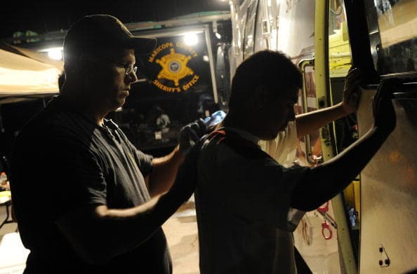 ICE revive programa para detener a inmigrantes en las calles que fue eliminado por abusos hace una década
