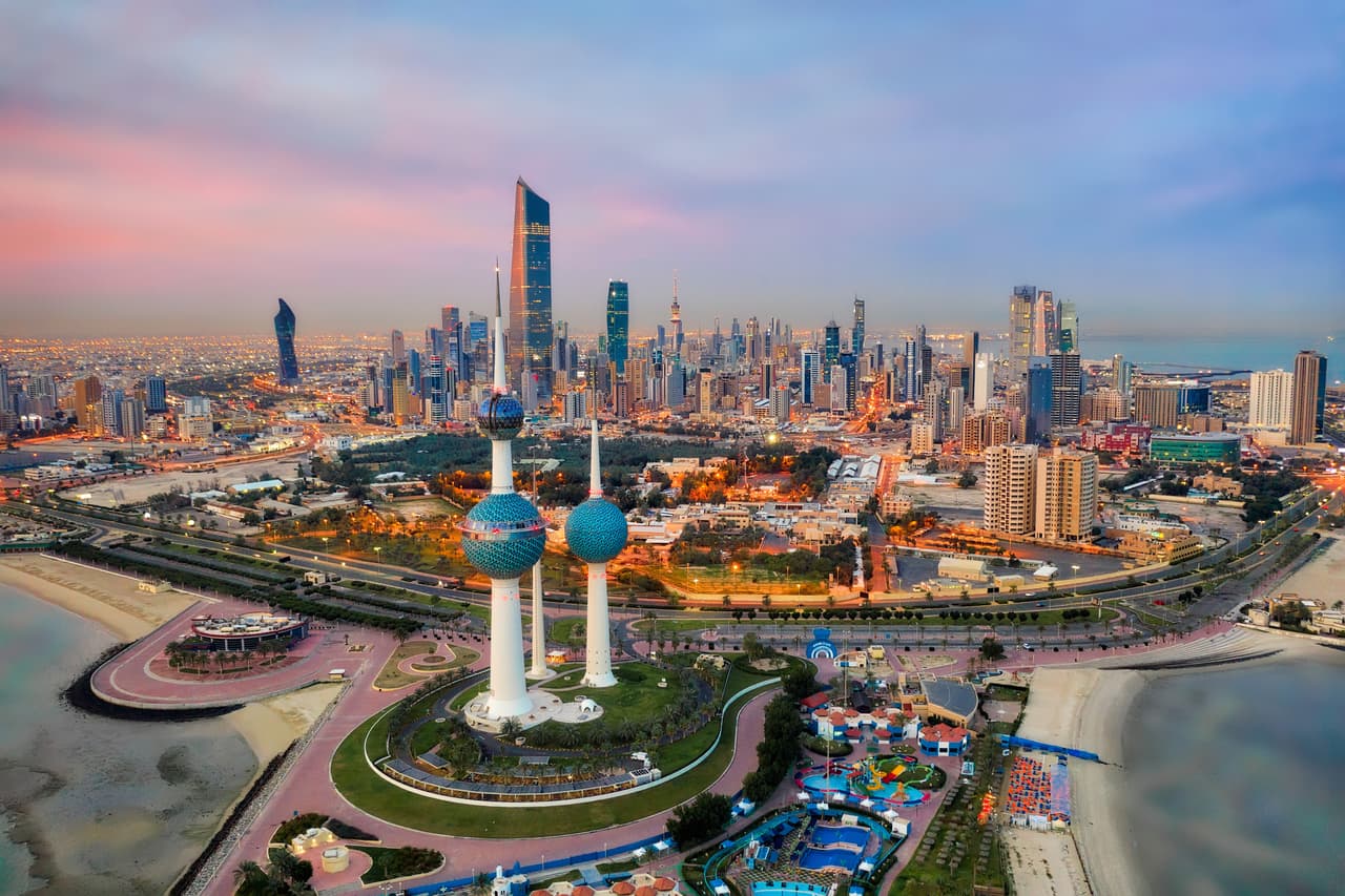 <h3 class="cms-H3-H3">3. Kuwait</h3>
<br>
<br>➡️ 
<b>Porcentaje de población nacida en otro país:</b> 72.83%
<br>
<br>➡️ 
<b>Total de población inmigrante: </b>3,110,159
<br>
<br>➡️ 
<b>Población: </b>4,270,563
<br>