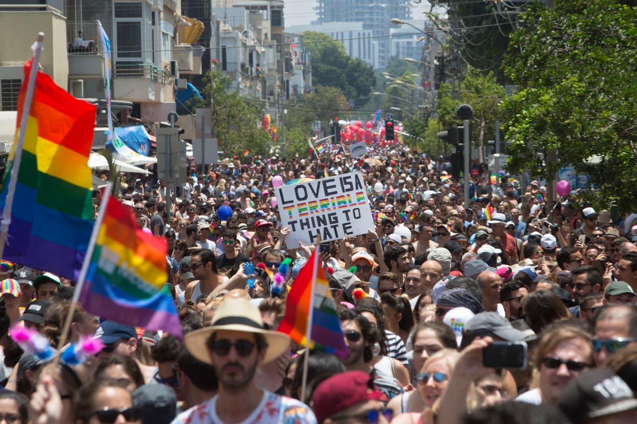De acuerdo con las autoridades a la marcha de Tel Aviv asistieron aproximadamente 200,000 personas.