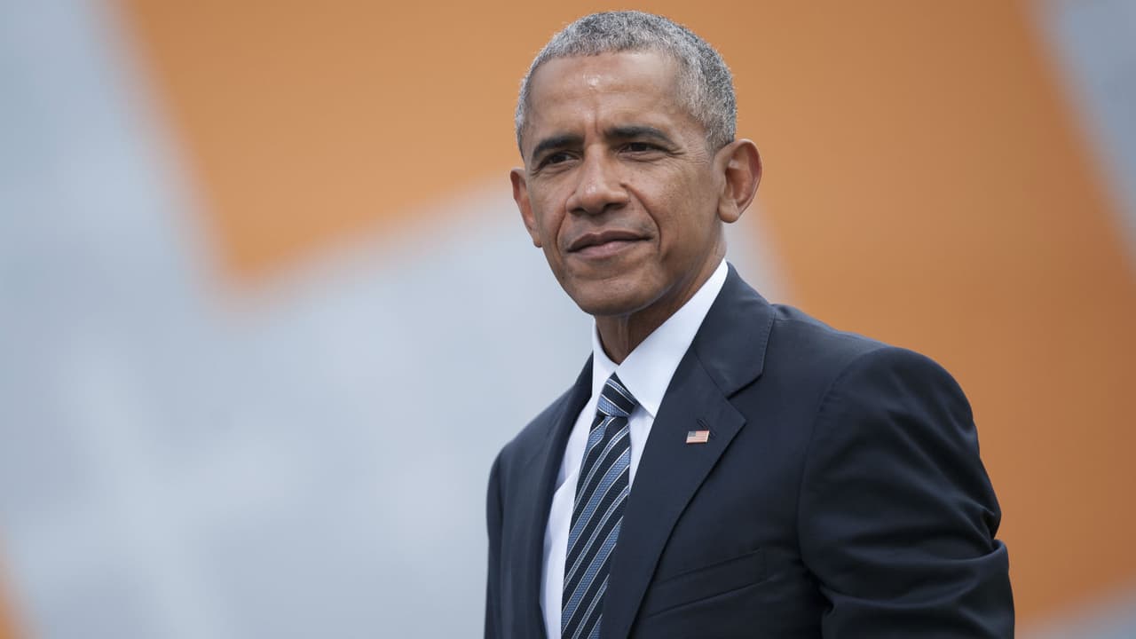 El expresidente Barack Obama califica la decisión de Trump de cancelar DACA como "cruel" y "equivocada".