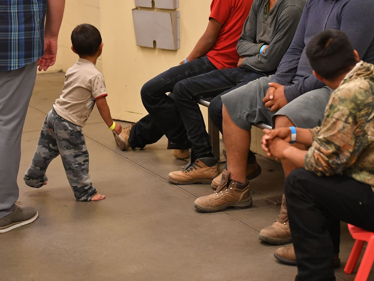 "Tiene que haber una solución nacional": alcalde de Yuma sobre liberación de familias en la frontera de Arizona