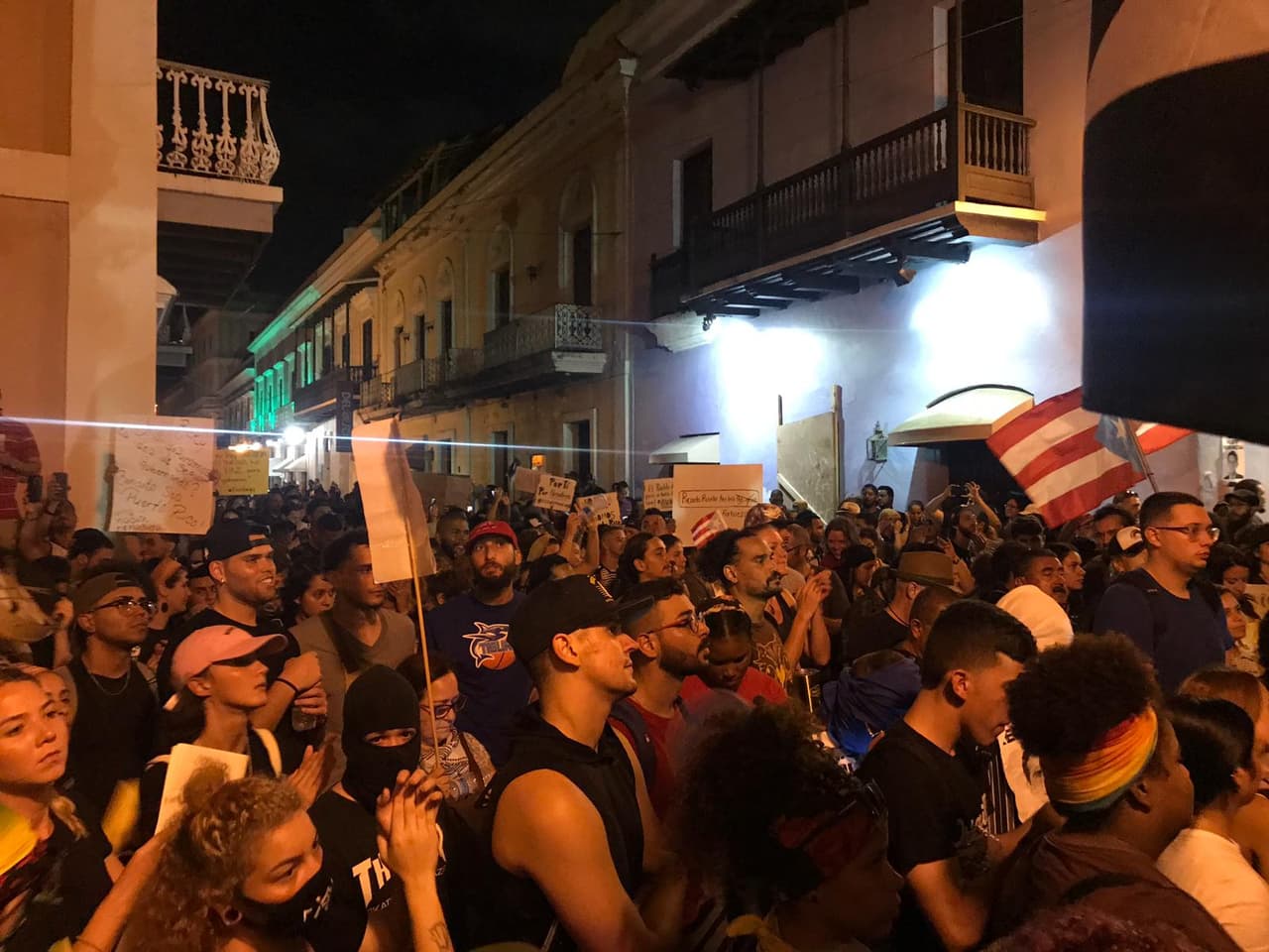 Esto estaba ocurriendo este martes sobre las 8:30 de la noche en San Juan.