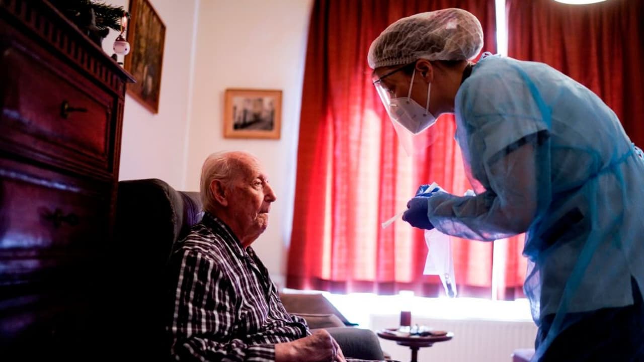 Según la Asociación de Cuidados Médicos de la Florida, el estado tiene 
<a href="https://www.fhca.org/media_center/long_term_health_care_facts">691 locales</a> de esta clase autorizados, 
<b>en los que se cuida a un promedio de 71,000 personas. </b>