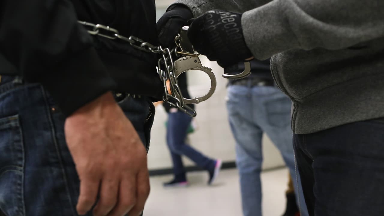 “Trump es mentiroso”: la mayoría de inmigrantes arrestados por ICE no tienen antecedentes, según datos