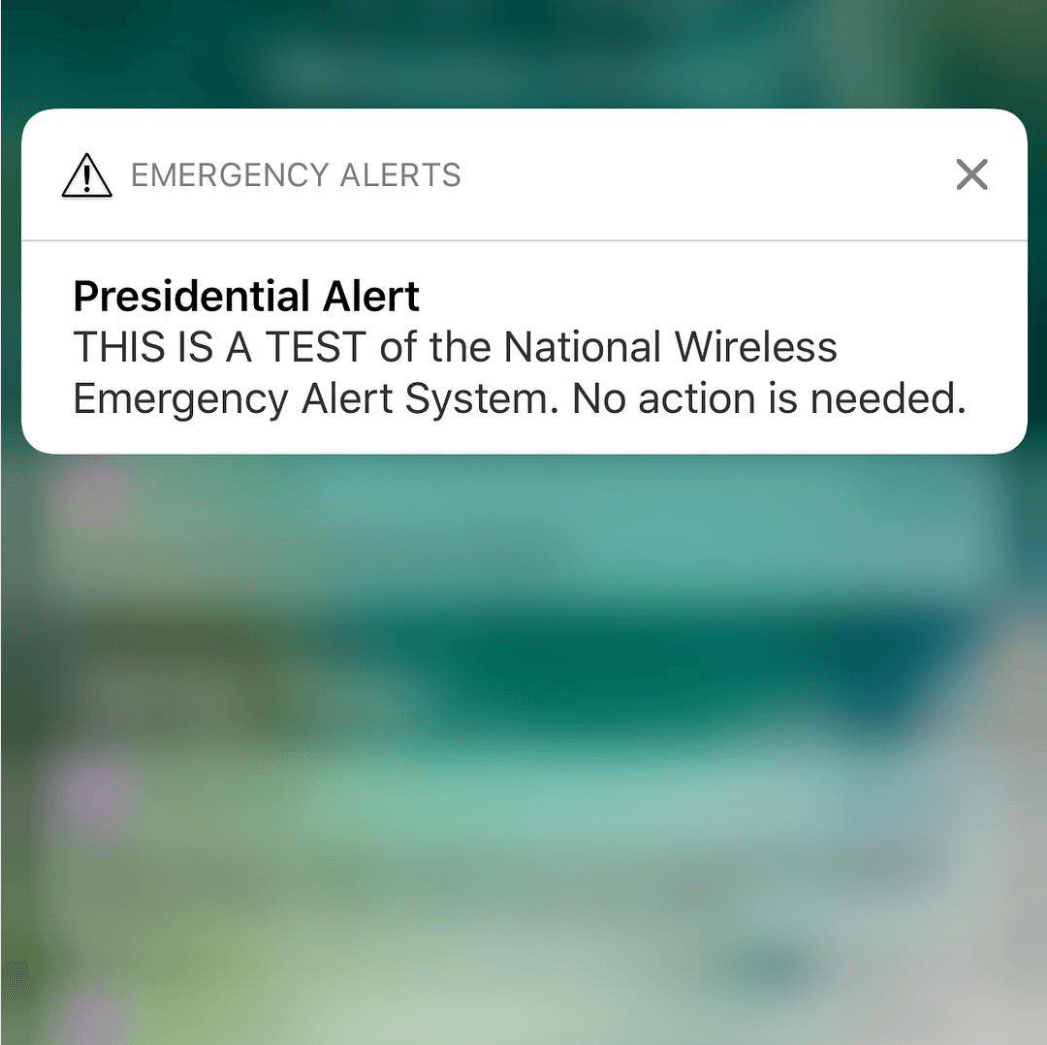 Así luce el mensaje original que el presidente 
<b>Donald Trump</b> mandó: "Esto es una prueba del Sistema de Alerta Nacional de Emergencias Inalámbricas. No se necesita ninguna acción".