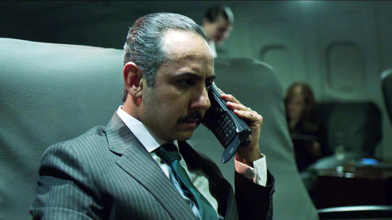 En el décimo primer capítulo de la serie 
<b><a href="https://www.univision.com/series/el-chapo">'El Chapo'</a></b>, 'Don Sol' se enteró de que 
<b><a href="https://www.univision.com/series/el-chapo/marco-de-la-o-es-joaquin-el-chapo-guzman-en-el-chapo">Joaquín Guzmán Loera</a></b> había escapado de la cárcel.