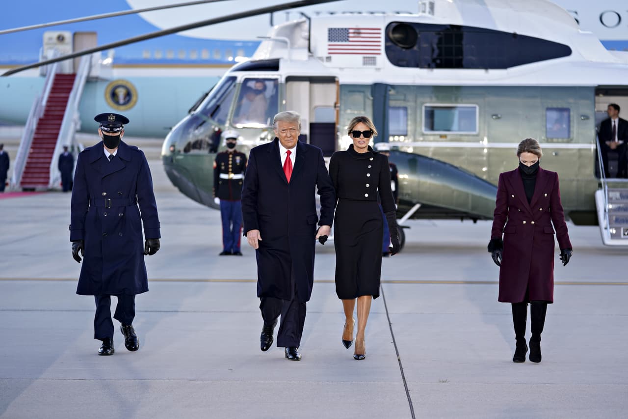 De acuerdo con CNN, Melania Trump deja la Casa Blanca con el peor índice de popularidad para cualquier primera dama en la historia de Estados Unidos, al calificar con 47 por ciento desfavorable.