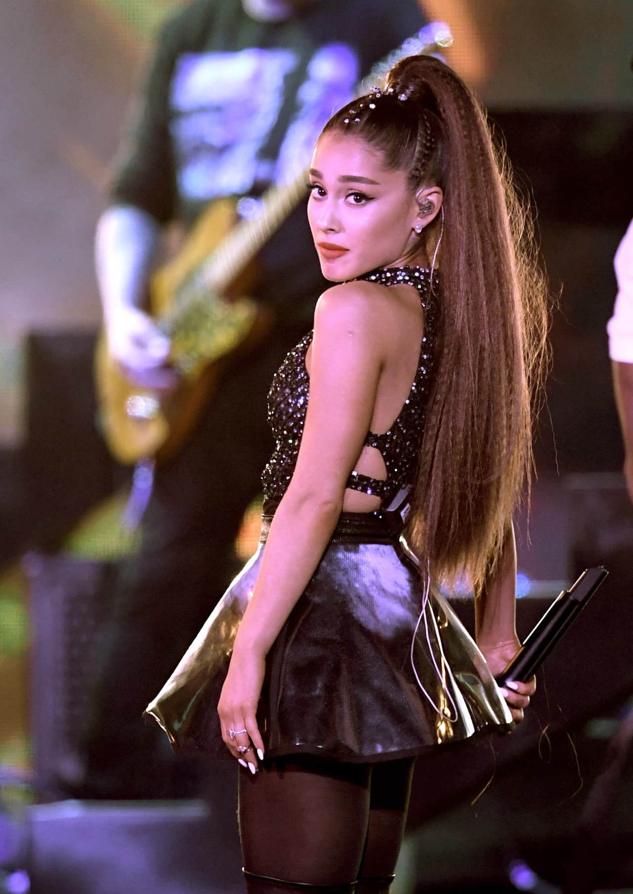 Dalton Gómez y Ariana Grande se dejaron ver por primera vez juntos de manera oficial en mayo en el video 'Stuck with U' que ella hizo con Justin Bieber.
<br>