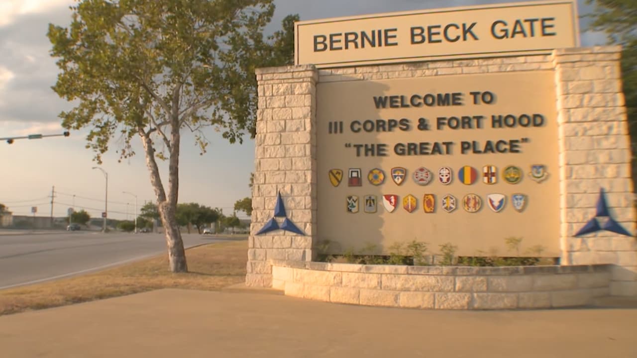 Las autoridades de la base militar Fort Hood, abrieron una 
<b><a href="https://www.univision.com/local/houston-kxln/abren-investigacion-por-un-supuesto-hostigamiento-sexual-relacionado-con-la-desaparicion-de-vanessa-guillen-video">investigación</a></b> sobre la desaparición de Guillén y tomarán en cuenta las denuncias e indagarán sobre lo sucedido.