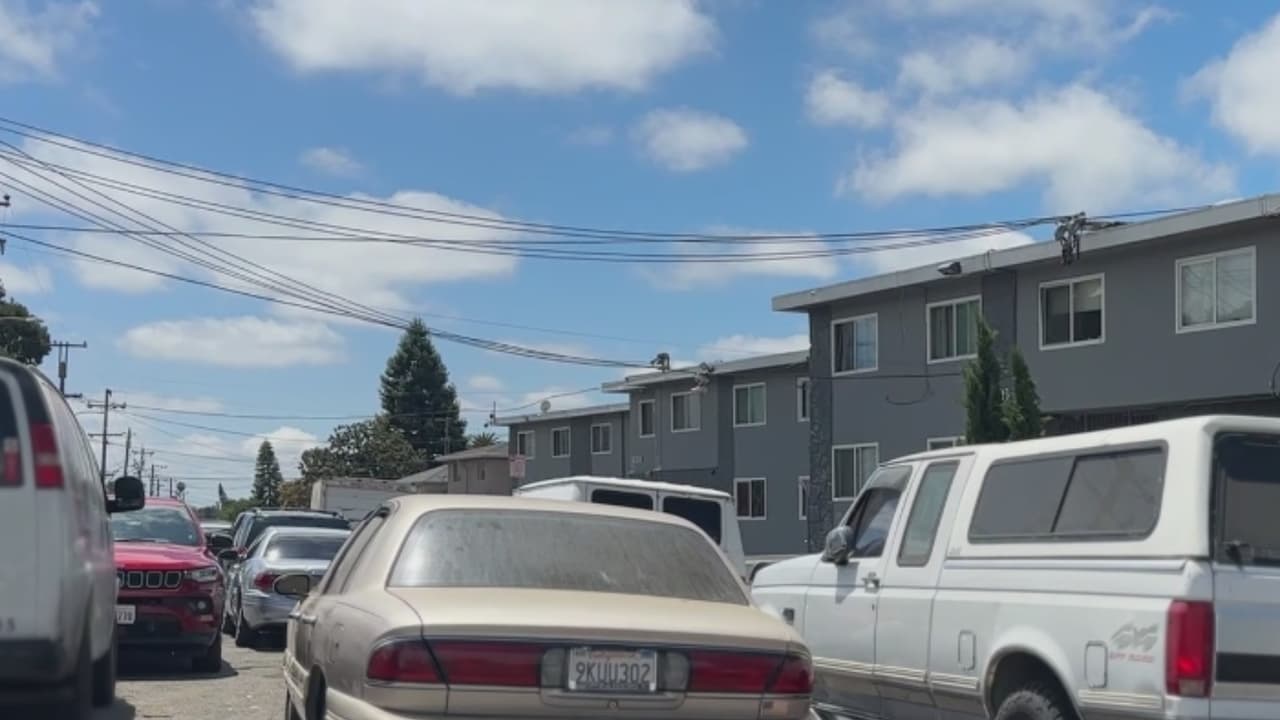 “No podíamos salir”: reportan problemas al momento de estacionarse en vecindario de Oakland