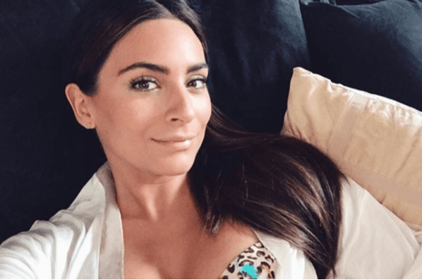 Ana Brenda se recupera tras haberse quitado sus implantes ¿moda o razón médica?