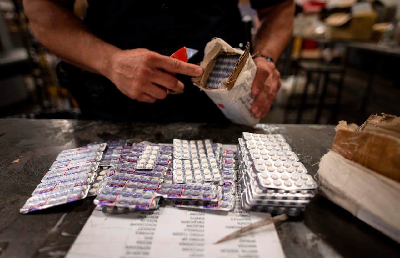 Debido a las presiones y arduo trabajo en los decomisos de fentanilo, la DEA busca contratar a miles de nuevos agentes en todo el país y espera tomar la delantera en la guerra contra las drogas y ayudar a salvar vidas.
