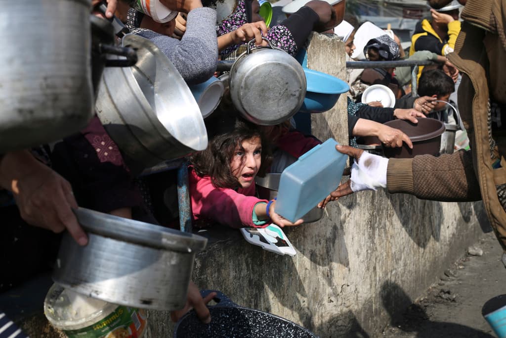 El insólito ultimátum de 30 días que dio el gobierno de Biden a Israel para que deje entrar ayuda humanitaria a Gaza 
