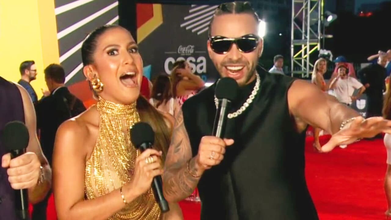 Prince Royce decreta que se llevará a casa su galardón número 21 en Premios Juventud