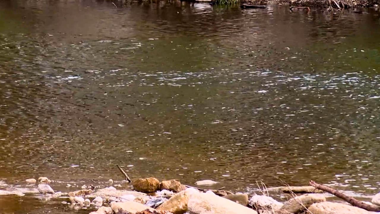 Su propiedad o ranchería está ubicada justo a un costado del Río Guadalupe, el cual se desbordó el pasado 4 de julio provocando inundaciones que costaron la vida de más de 100 personas.