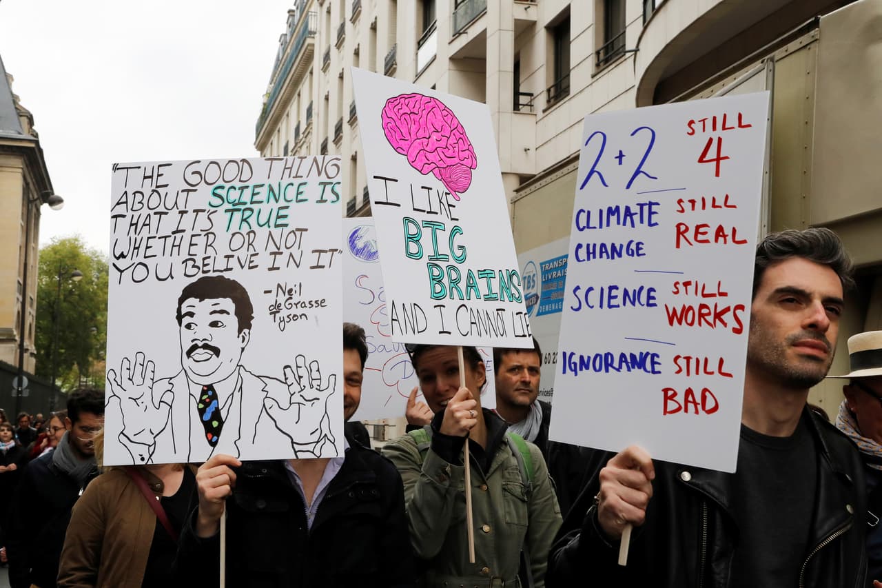 <b>París, Francia.</b> La Marcha de las Ciencias, celebrada el Día de la Tierra en París. 22 de abril de 2017.
<br>