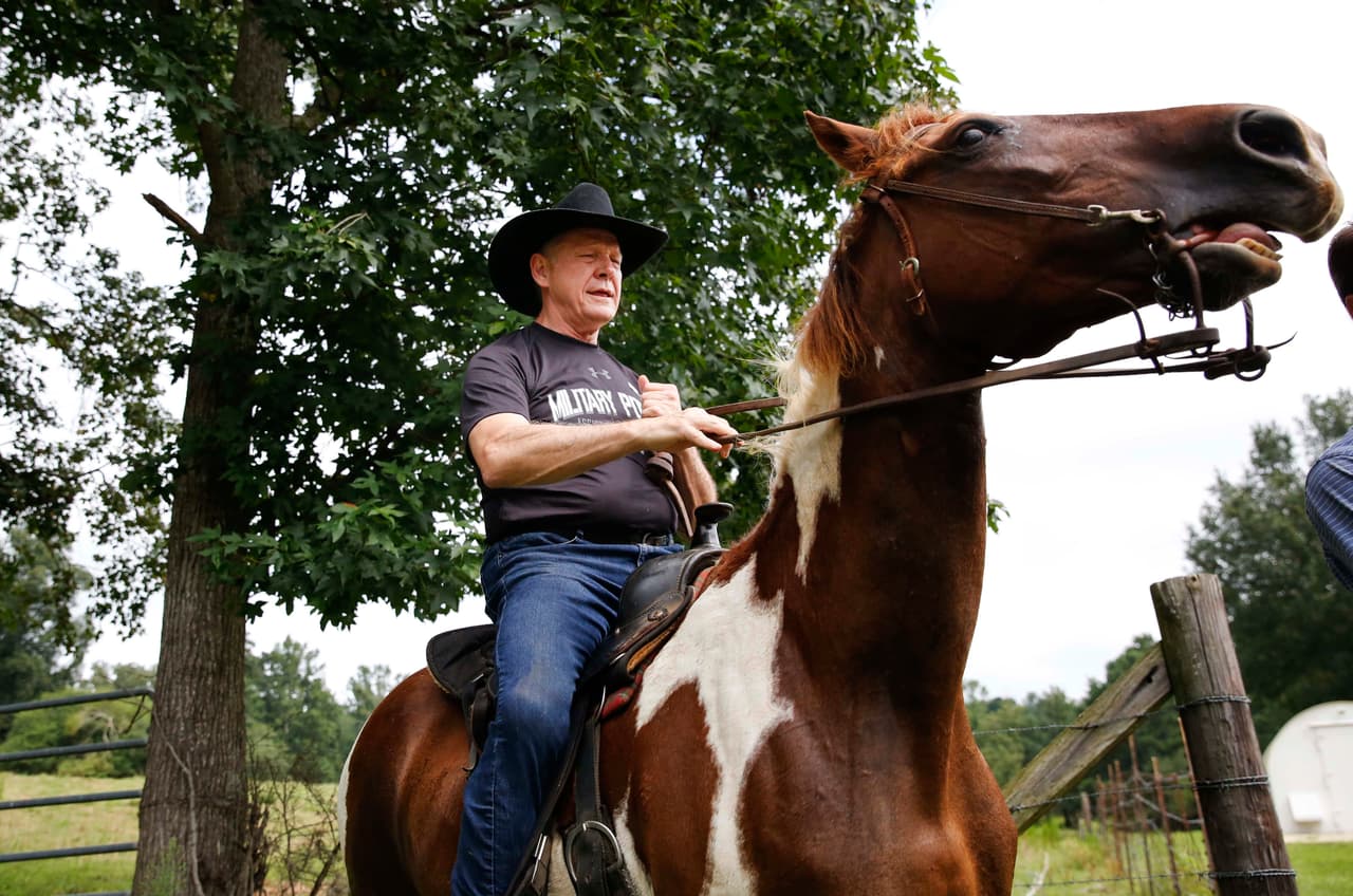 Quién es Roy Moore, el radical que detesta a los dreamers y es favorito para ser nuevo senador de Alabama