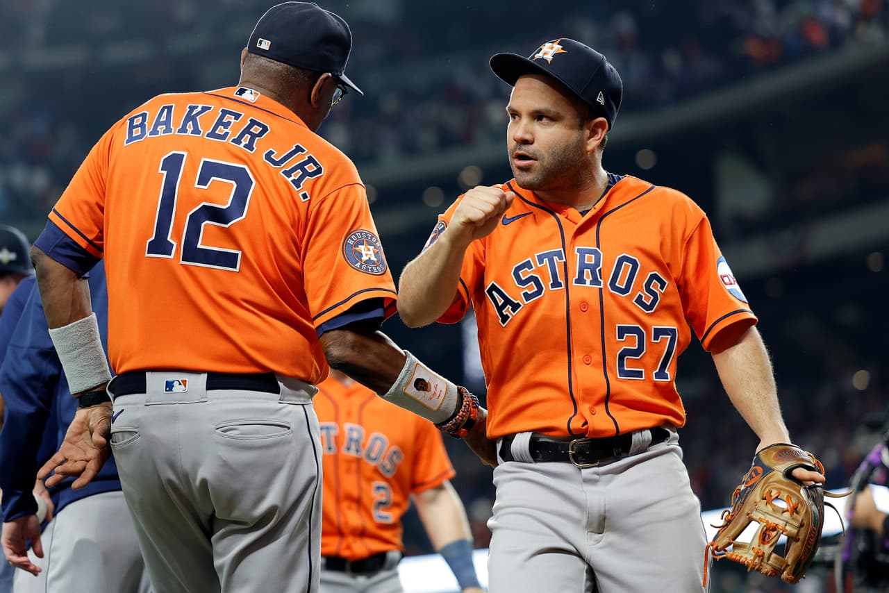 En el Minute Maid Park, estadio sede de los Astros de Houston, Baker dijo que 
<b>todavía no tiene muy claro qué hará en esta nueva etapa de su vida en donde dejará de ser manager en la División Oeste de la Liga Americana de las Grandes Ligas de Béisbol. </b>