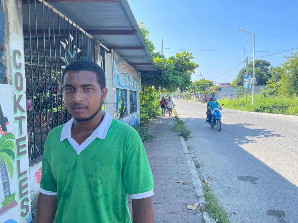 Maicon, un inmigrante de origen hiondureño que integra la caravana que salió de Tapachula rumbo al DF.