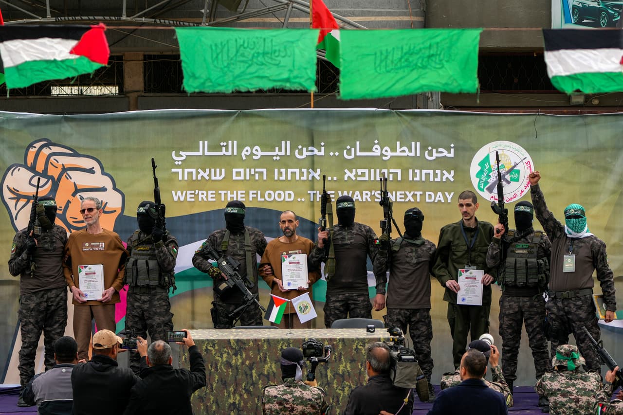 Tenso alto al fuego en Gaza: Hamas libera a tres israelíes a cambio de 183 prisioneros palestinos 